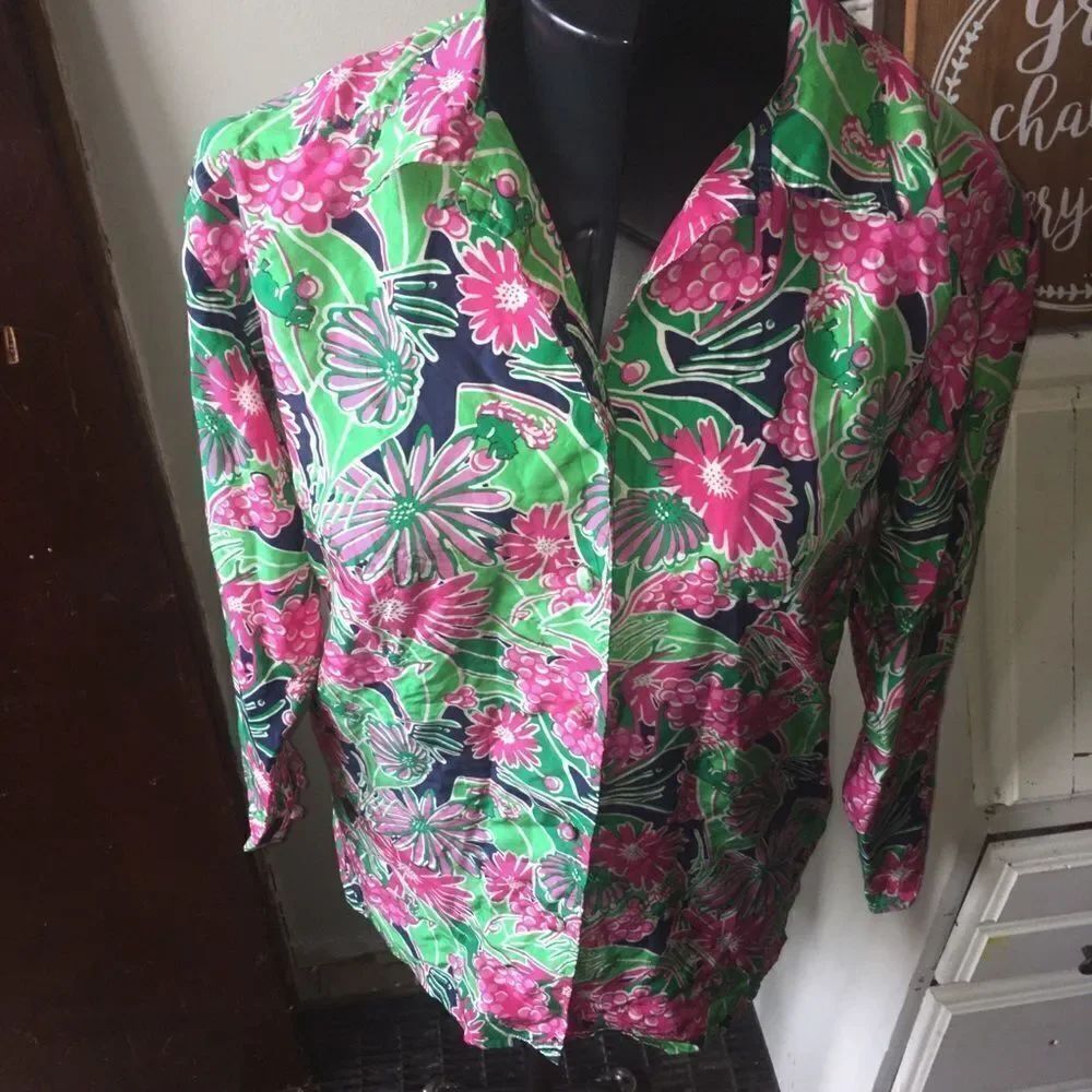Lilly Pulitzer silk XS button down shirt